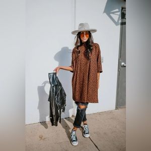 Dressed in LALA mock neck leopard maxi T! Size XL! NWOT! 🐆🐆